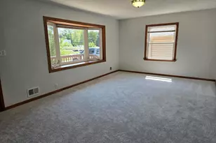 1425 S Rock Pl, New Berlin, WI 53151 - Photo 21