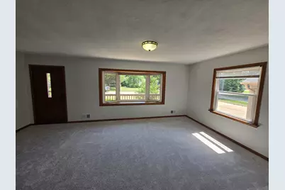 1425 S Rock Pl, New Berlin, WI 53151 - Photo 31