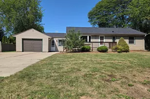 1425 S Rock Pl, New Berlin, WI 53151 - Photo 1