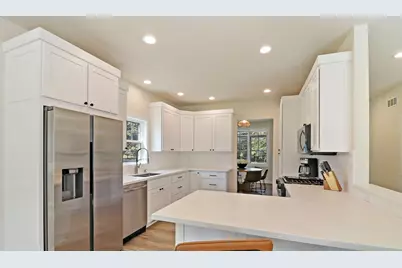 387  Geneva St, Williams Bay, WI 53191 - Photo 9