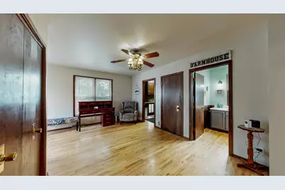 713  Charles St, Fort Atkinson, WI 53538 - Photo 17