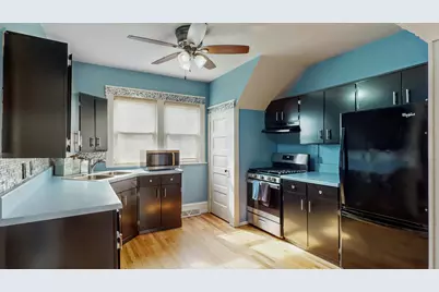 713  Charles St, Fort Atkinson, WI 53538 - Photo 13