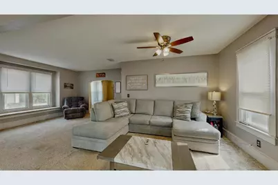713  Charles St, Fort Atkinson, WI 53538 - Photo 5