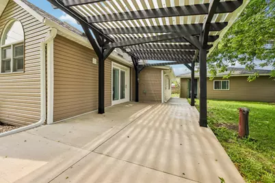 W6146  State Line Rd, Walworth, WI 53184 - Photo 7