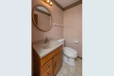 9123 S 35th St, Franklin, WI 53132 - Photo 21