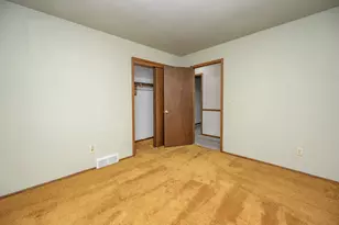 9123 S 35th St, Franklin, WI 53132 - Photo 31