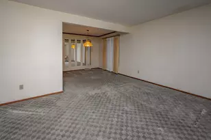 9123 S 35th St, Franklin, WI 53132 - Photo 9