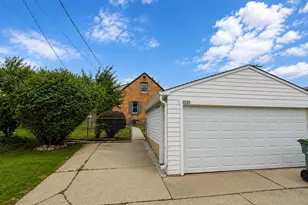 3124 S 40th St, Milwaukee, WI 53215 - Photo 15