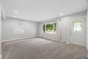 705 Oak St, South Milwaukee, WI 53172 - Photo 3