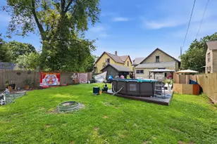 1827 Green St, Racine, WI 53402 - Photo 33