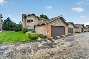 5533 Cambridge Ln, Racine, WI 53406 - Photo 1