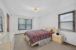 5533 Cambridge Ln, Racine, WI 53406 - Photo 15