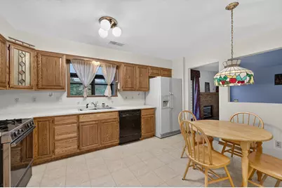5533  Cambridge Ln #1, Racine, WI 53406 - Photo 5