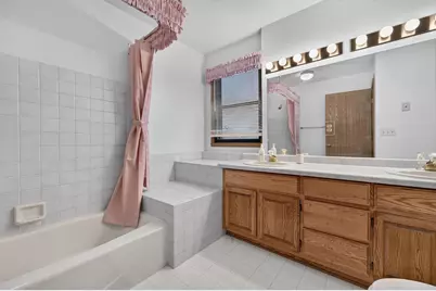 5533  Cambridge Ln #1, Racine, WI 53406 - Photo 9