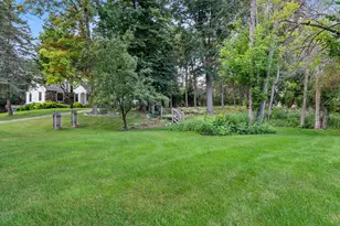 302 Fenway Terrace, Manitowoc, WI 54220 - Photo 31