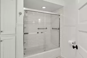 302 Fenway Terrace, Manitowoc, WI 54220 - Photo 23