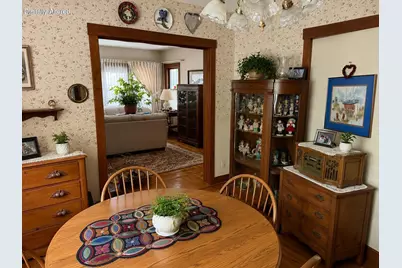 339  21st St, La Crosse, WI 54601 - Photo 7