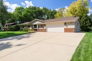 9738 W Barnard Ave, Greenfield, WI 53228 - Photo 3