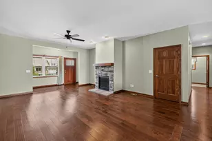 9315 Hollyhock Ln, Racine, WI 53406 - Photo 9