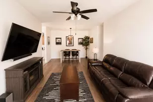 6739 Meadowlands Cir, Pleasant Prairie, WI 53158 - Photo 3