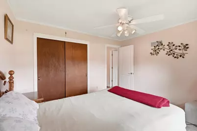 16010 W Cynthia Dr, New Berlin, WI 53151 - Photo 19