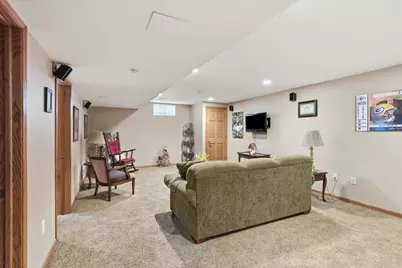 16010 W Cynthia Dr, New Berlin, WI 53151 - Photo 29