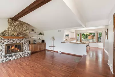 16010 W Cynthia Dr, New Berlin, WI 53151 - Photo 5