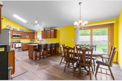 9201 W County Line Rd, Milwaukee, WI 53224 - Photo 5