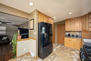 8560 S Sharon Dr, Oak Creek, WI 53154 - Photo 13