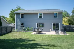 8560 S Sharon Dr, Oak Creek, WI 53154 - Photo 3