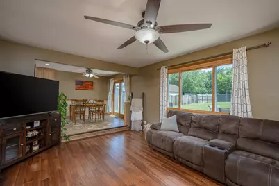 8560 S Sharon Dr, Oak Creek, WI 53154 - Photo 5