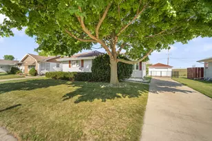 5462 N 103rd St, Milwaukee, WI 53225 - Photo 1