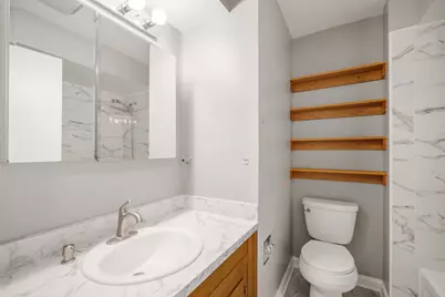 4921 N 104th St, Milwaukee, WI 53225 - Photo 9