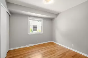 4921 N 104th St, Milwaukee, WI 53225 - Photo 11