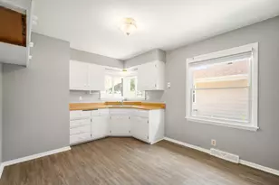 4921 N 104th St, Milwaukee, WI 53225 - Photo 5