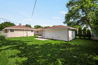 4921 N 104th St, Milwaukee, WI 53225 - Photo 21