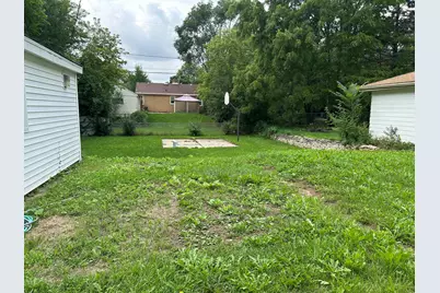 5037 N 74th St, Milwaukee, WI 53209 - Photo 5