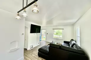 5037 N 74th St, Milwaukee, WI 53218 - Photo 13