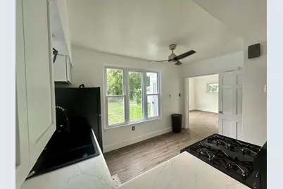 5037 N 74th St, Milwaukee, WI 53209 - Photo 11