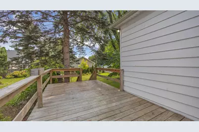 2313  Washington St, Two Rivers, WI 54241 - Photo 23