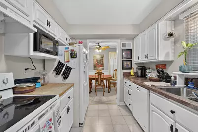 201 N Oakland Ave, Burlington, WI 53105 - Photo 7