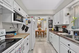 201 N Oakland Ave, Burlington, WI 53105 - Photo 7