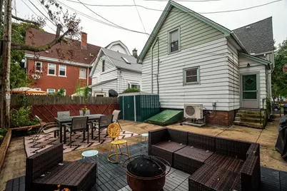 1931 N Bartlett Ave, Milwaukee, WI 53202 - Photo 33
