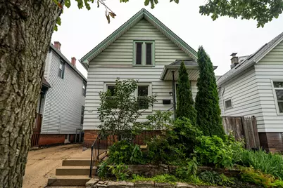 1931 N Bartlett Ave, Milwaukee, WI 53202 - Photo 35