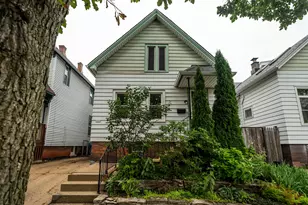 1931 N Bartlett Ave, Milwaukee, WI 53202 - Photo 35