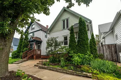 1931 N Bartlett Ave, Milwaukee, WI 53202 - Photo 1