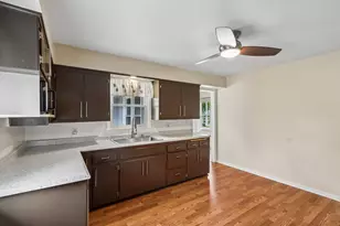 136 S Maple St, Oconomowoc, WI 53066 - Photo 13