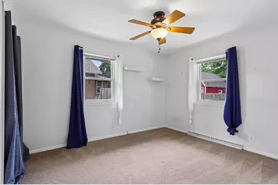 136 S Maple St, Oconomowoc, WI 53066 - Photo 17