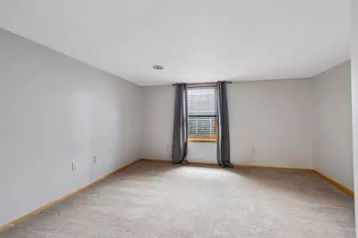 136 S Maple St, Oconomowoc, WI 53066 - Photo 25