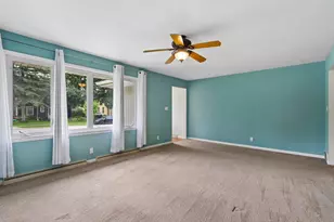 136 S Maple St, Oconomowoc, WI 53066 - Photo 5